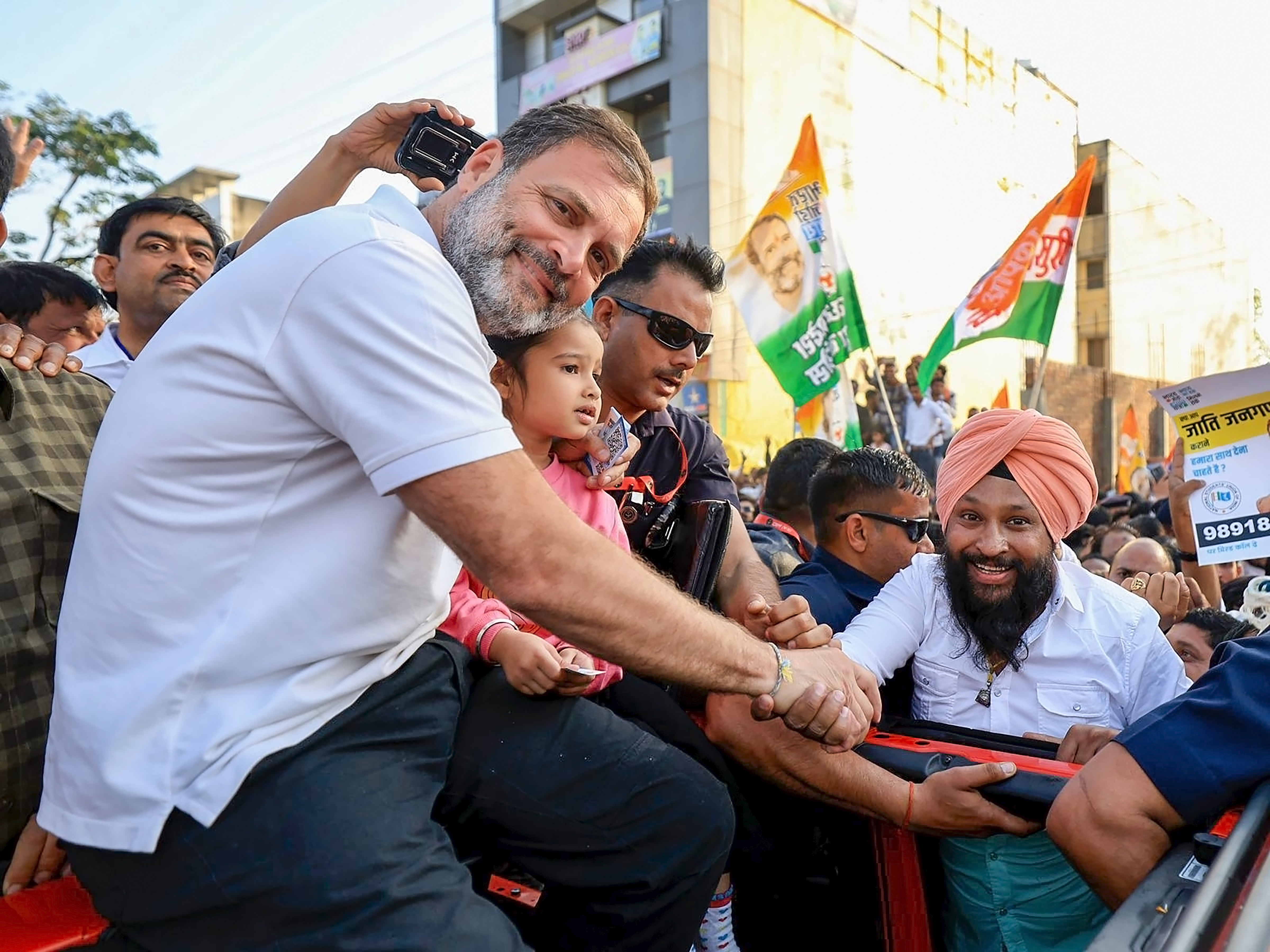 https://salarnews.in/public/uploads/images/newsimages/maannewsimage08032024_170058_rahul gandhi.jpg